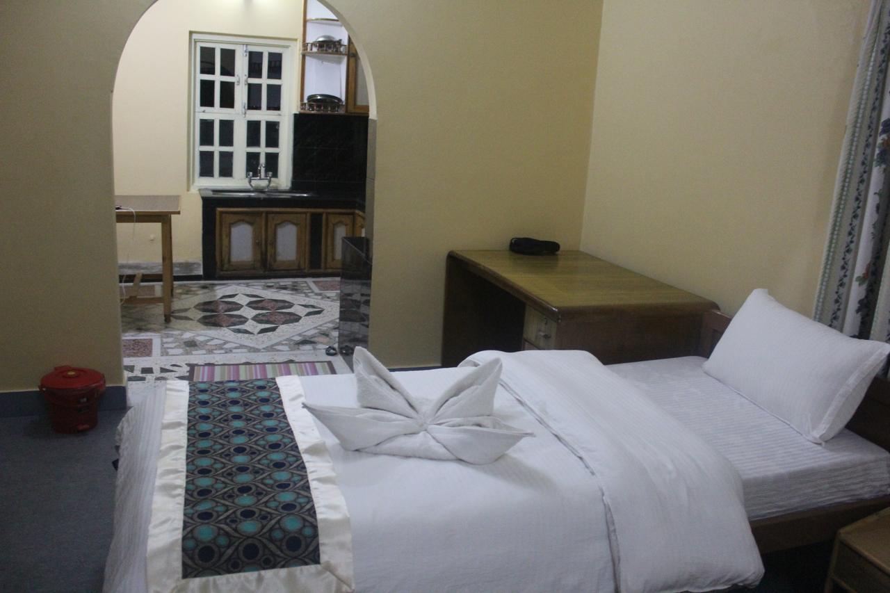 Hotel Nana Pokhara Buitenkant foto
