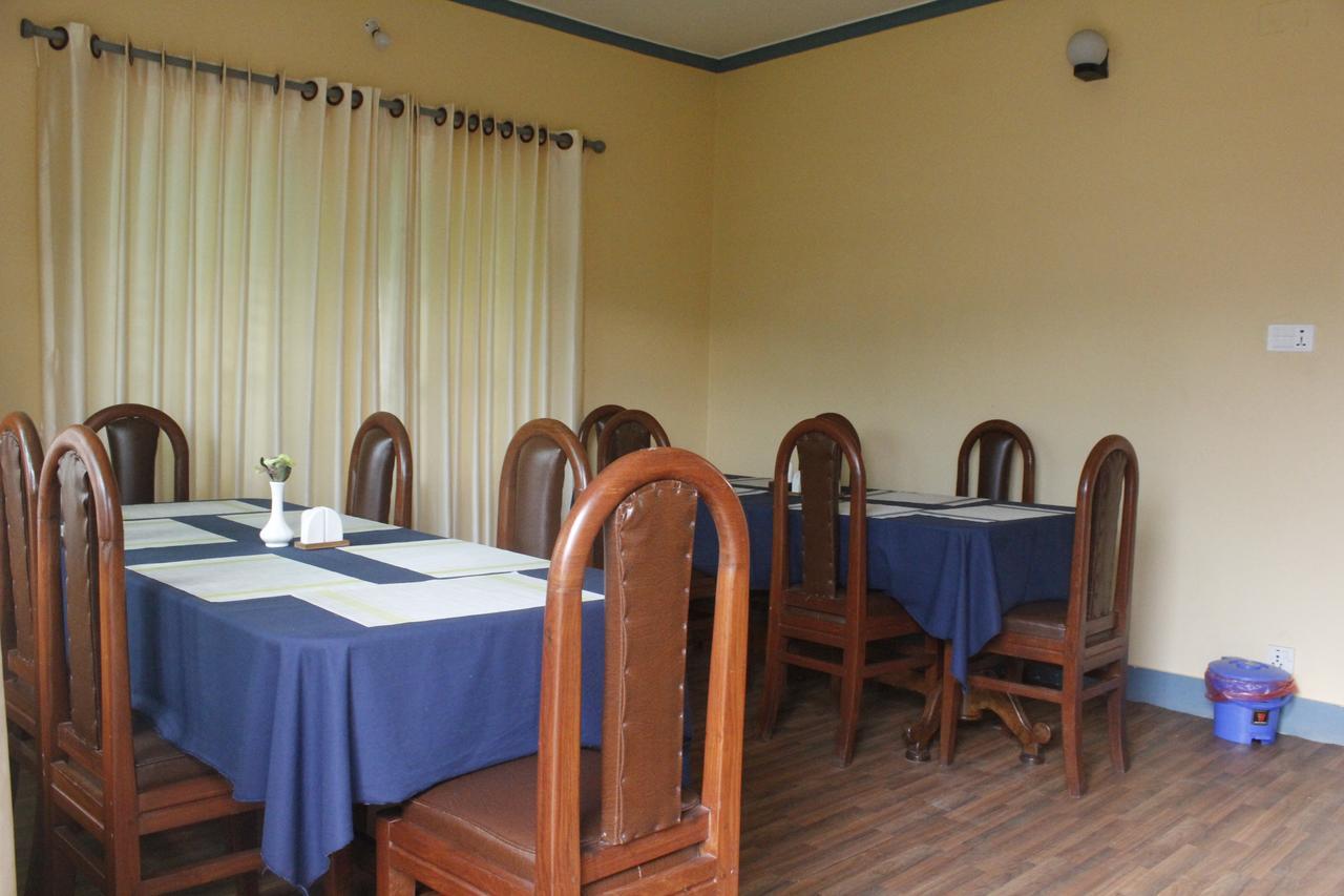 Hotel Nana Pokhara Buitenkant foto