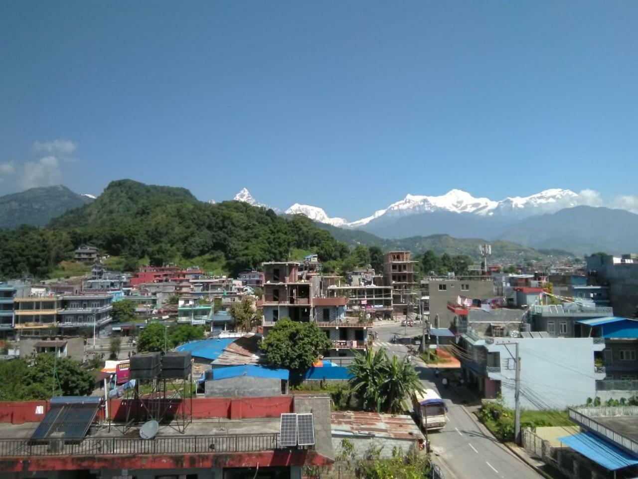 Hotel Nana Pokhara Buitenkant foto